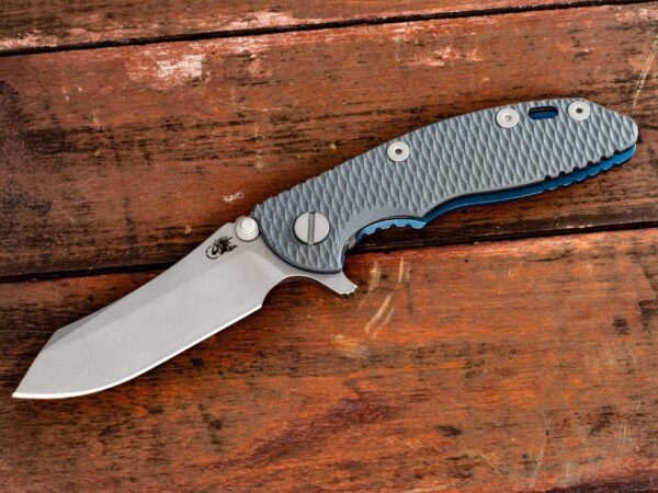XM-18 3&#8243; Skinner-Chaos Dog Paws-Working Finish-Battle Blue/Silver-Grey G10