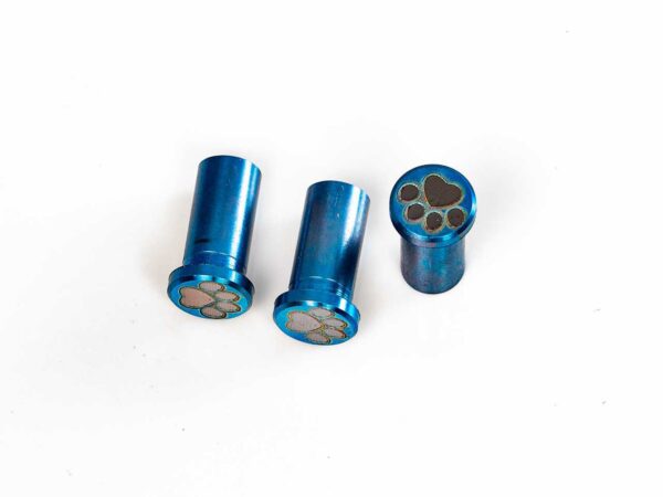 XM-18 3.5&#8243; Handle Nut Set-Titanium-Blue/Silver Paws